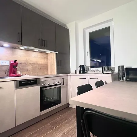 Brasovista - Paj Premium Apartments In Urban Plaza מראה חיצוני תמונה